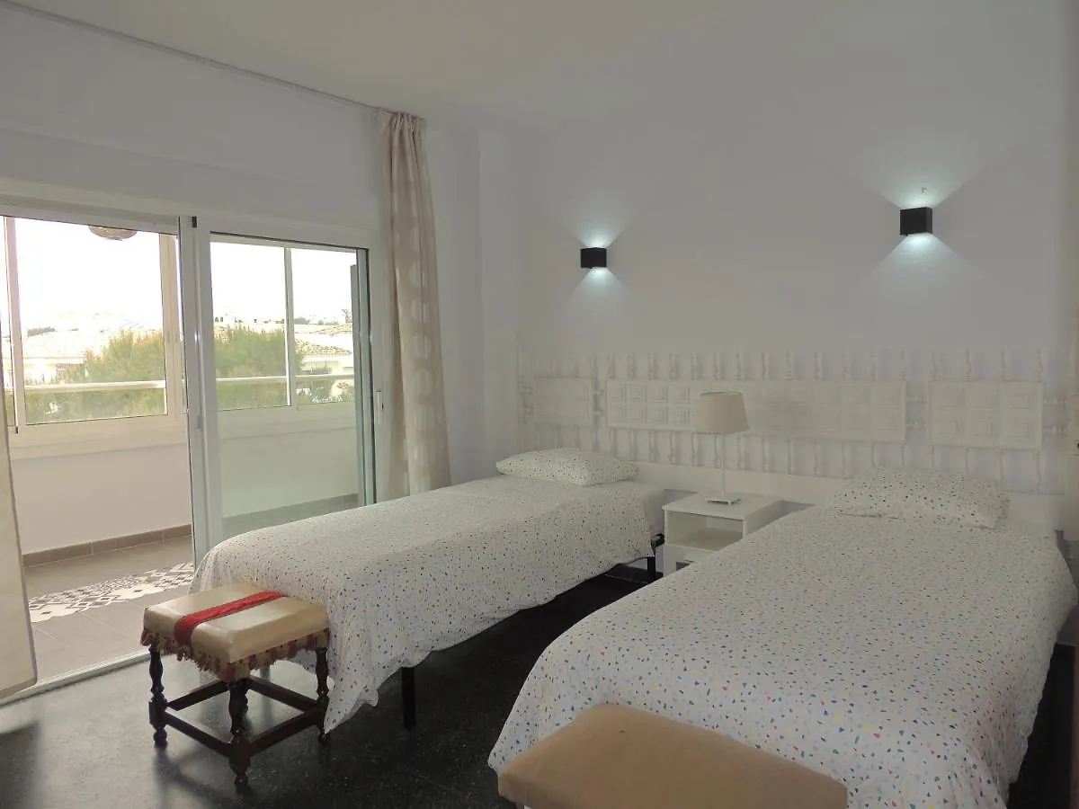 בנאלמדנה Puertosol 74 Beach Playa